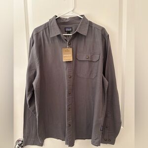 NWT Patagonia Men’s Lightweight Fjord Flannel Shirt Large Organic Cotton Gray